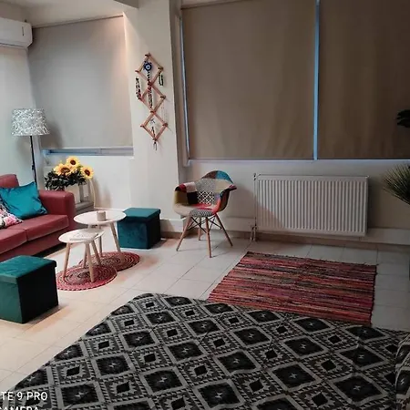 Marina's Boho Chic Near Seaside 塞萨洛尼基